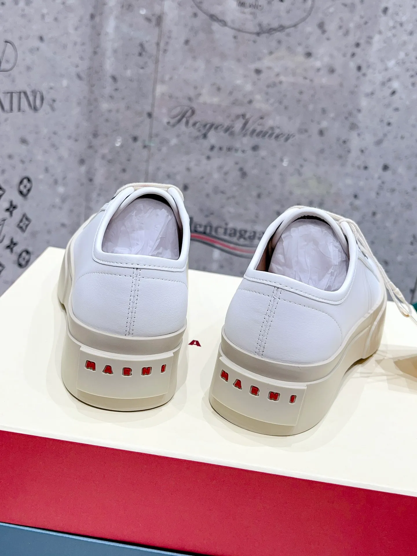 👟👟Ex-factory price 480👟👟 marni big-toe shoes, the latest version, with chip version! New version of outsole, new color, so all colors are in stock!